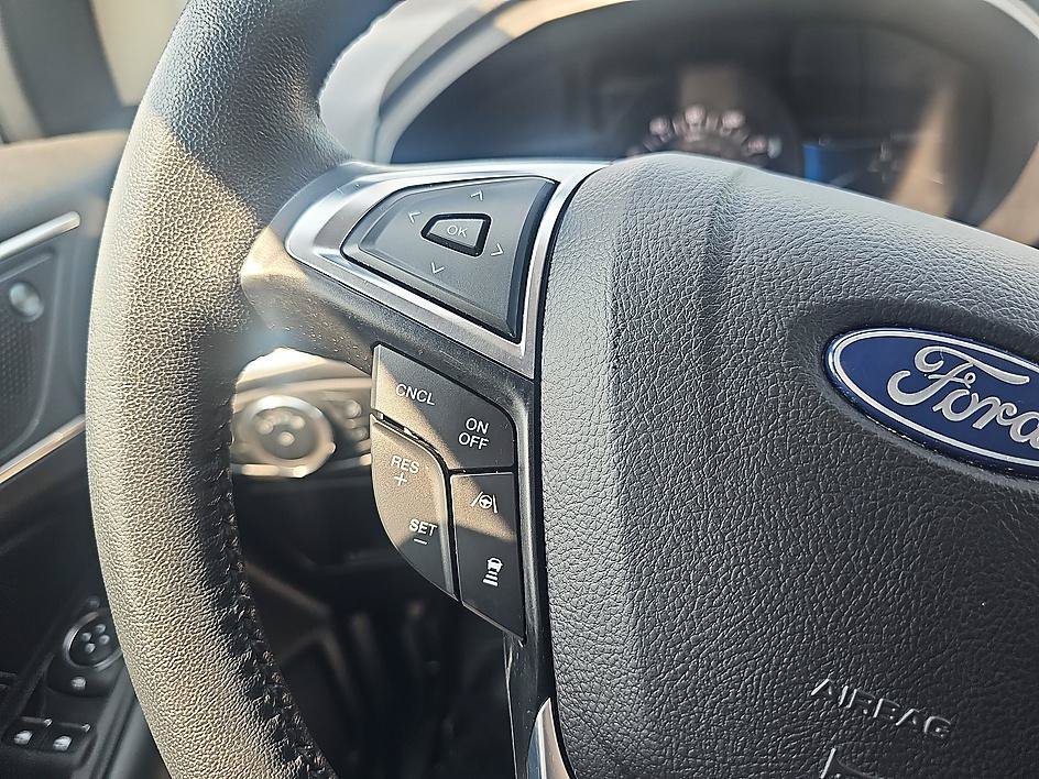 Used 2023 Ford Edge Titanium w/ Equipment Group 301A AWD/4WD image 23