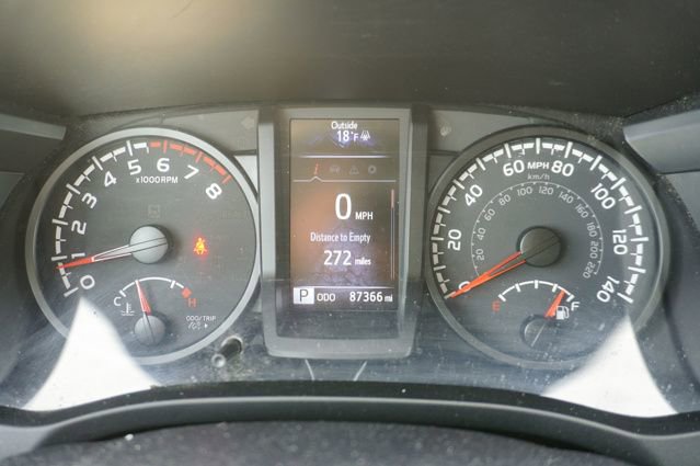 Used 2021 Toyota Tacoma SR image 18