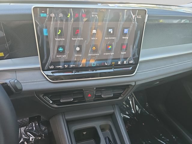 New 2026 Volkswagen Tiguan SE FWD image 24