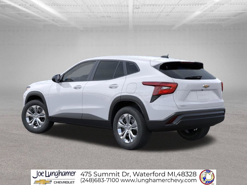 New 2026 Chevrolet Trax LS FWD image 3