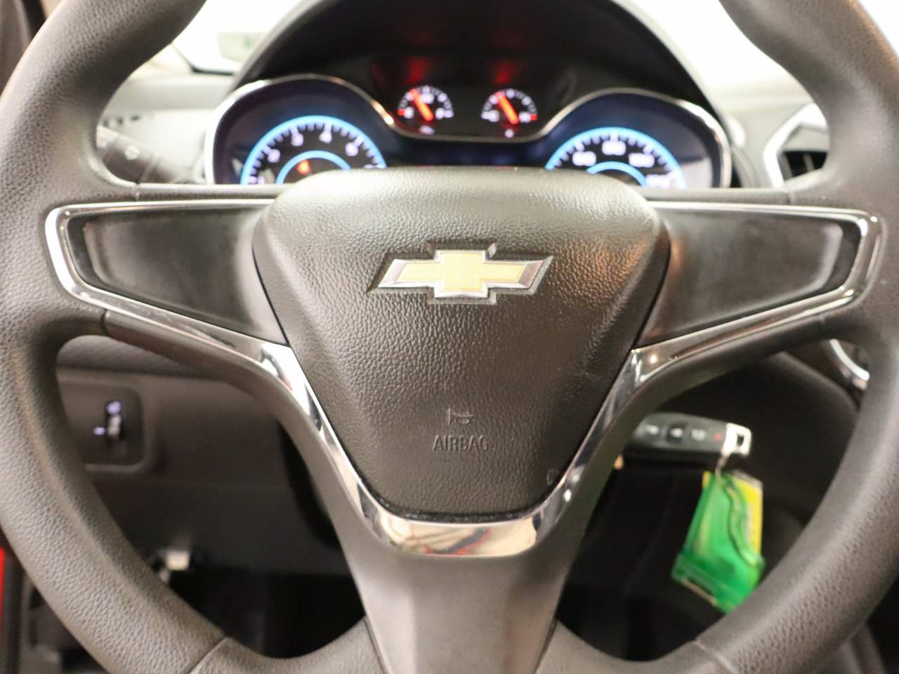 Used 2017 Chevrolet Cruze LS FWD image 12