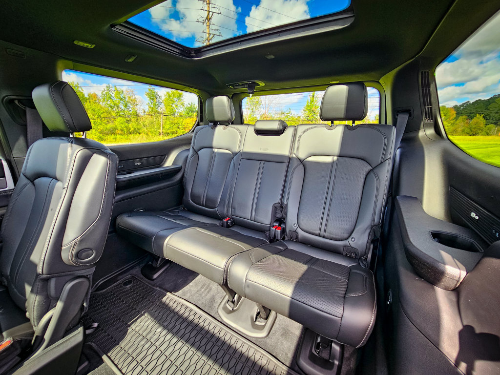 New 2026 Jeep Grand Wagoneer 4WD image 42