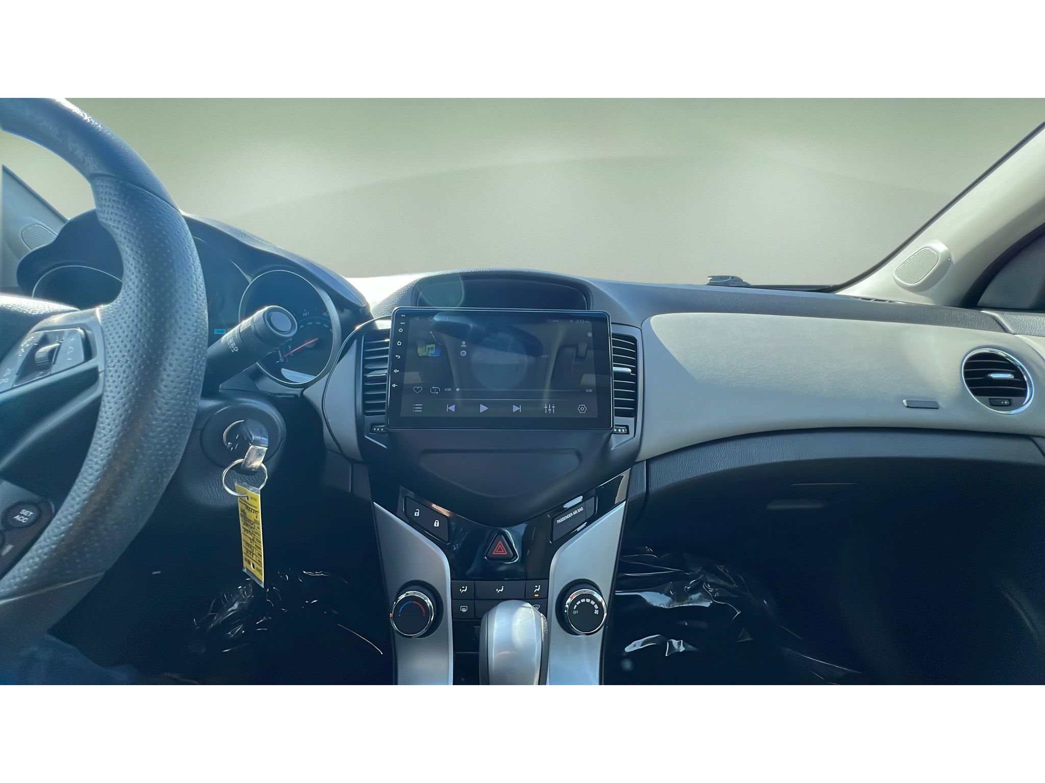 Used 2013 Chevrolet Cruze LS FWD image 17