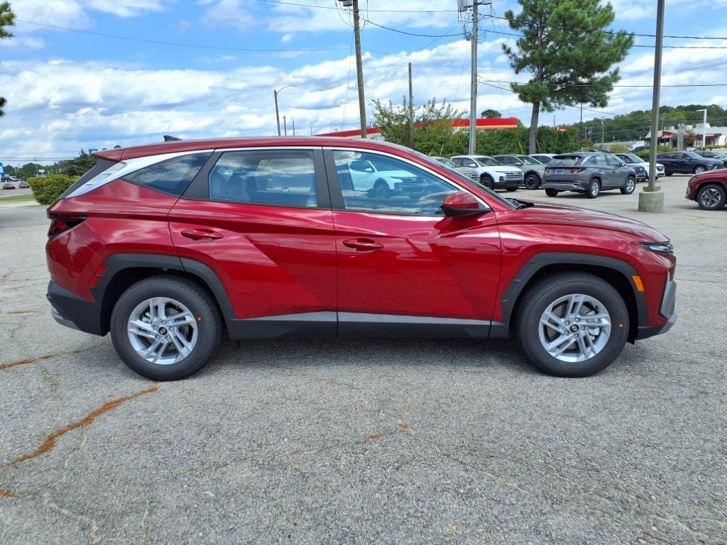 New 2026 Hyundai Tucson SE image 2