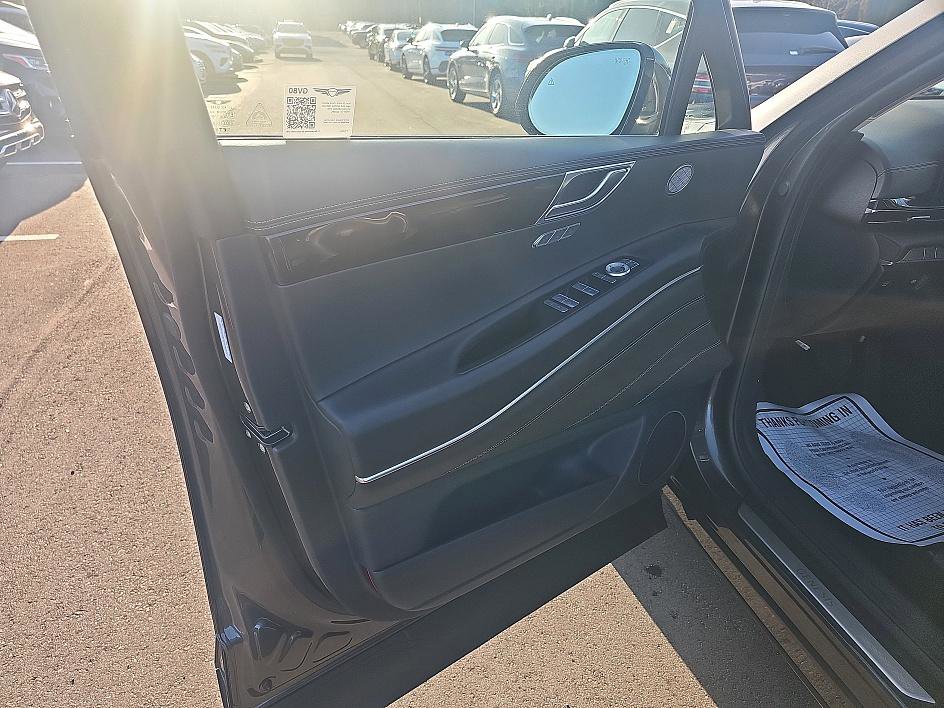 Used 2025 Genesis GV80 2.5T Standard image 10