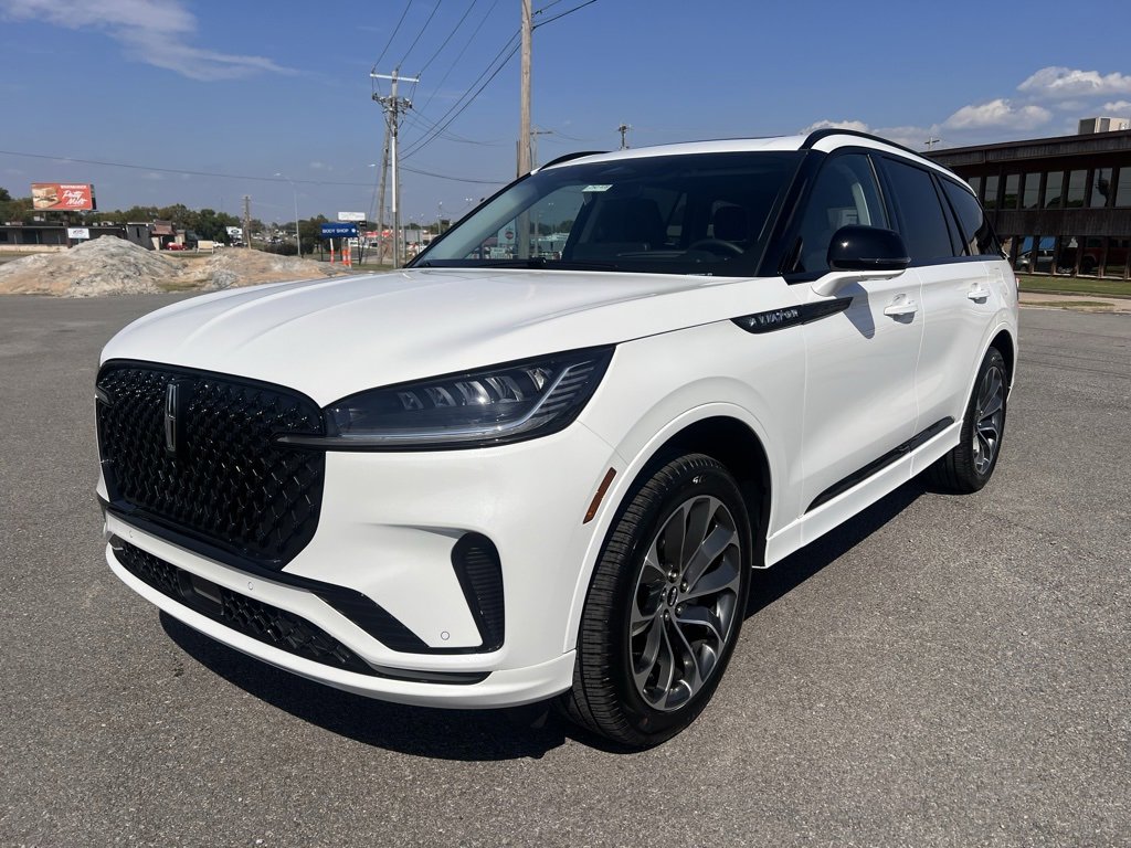New 2025 Lincoln Aviator AWD w/ Jet Appearance Package