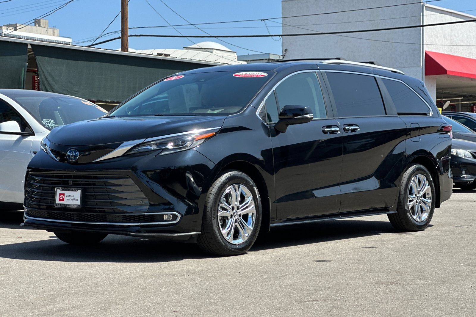 Certified 2024 Toyota Sienna Platinum AWD/4WD image 8