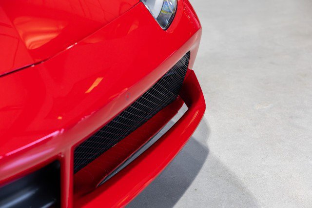 Used 2018 Ferrari 488 GTB RWD image 12