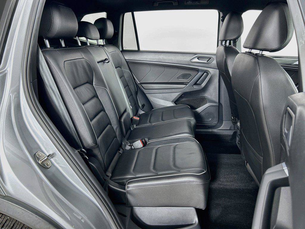 Used 2020 Volkswagen Tiguan SEL Premium R-Line AWD/4WD image 29