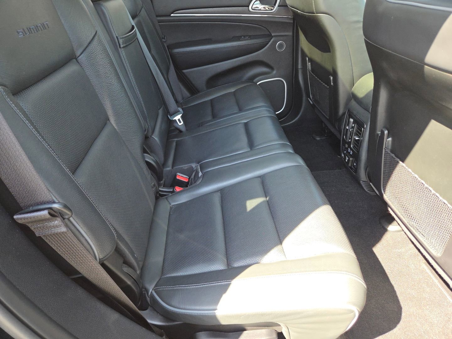 Used 2019 Jeep Grand Cherokee Summit image 25