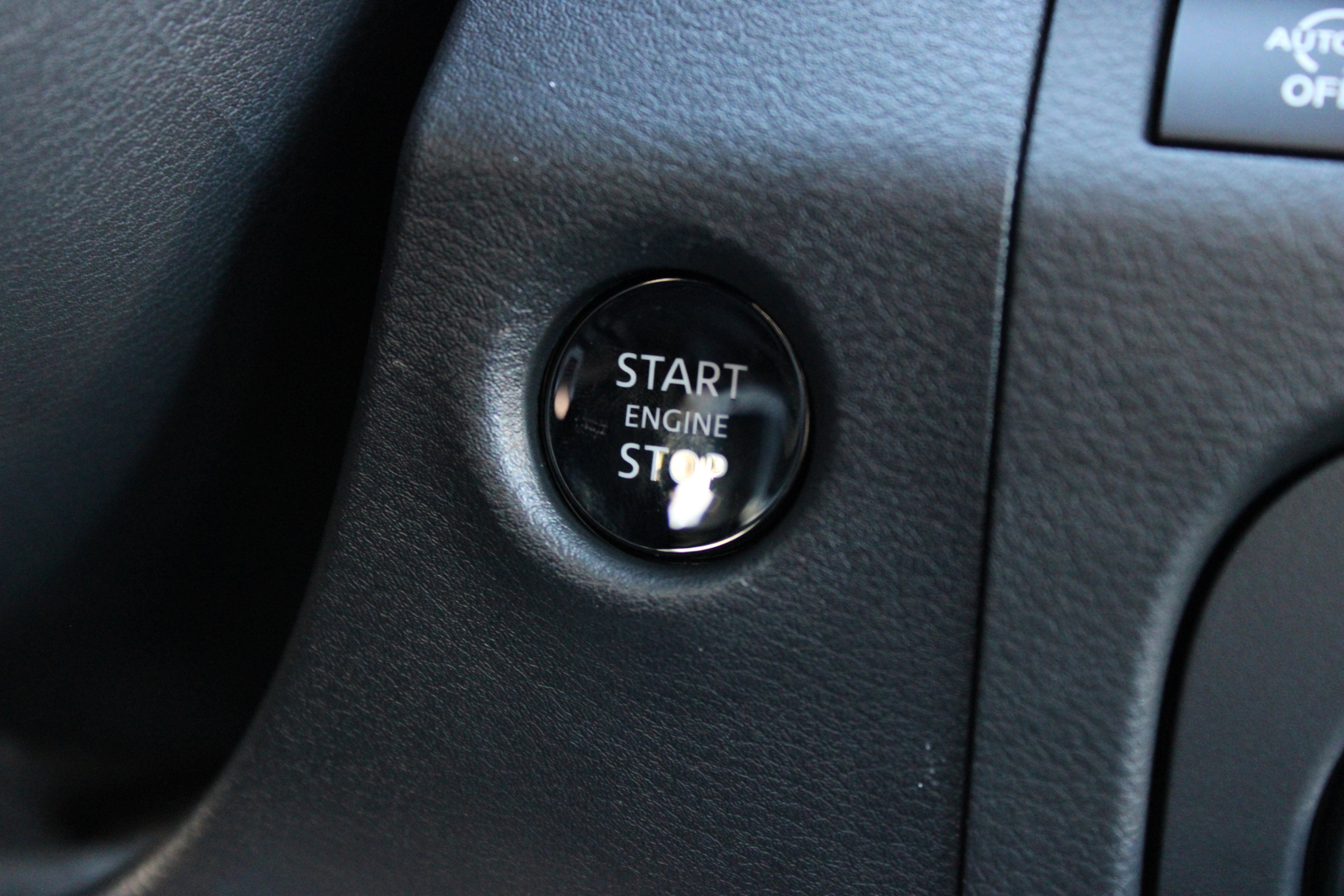 New 2026 Nissan Frontier SV image 17