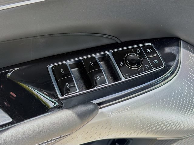 Used 2024 Cadillac Lyriq Sport AWD/4WD image 23