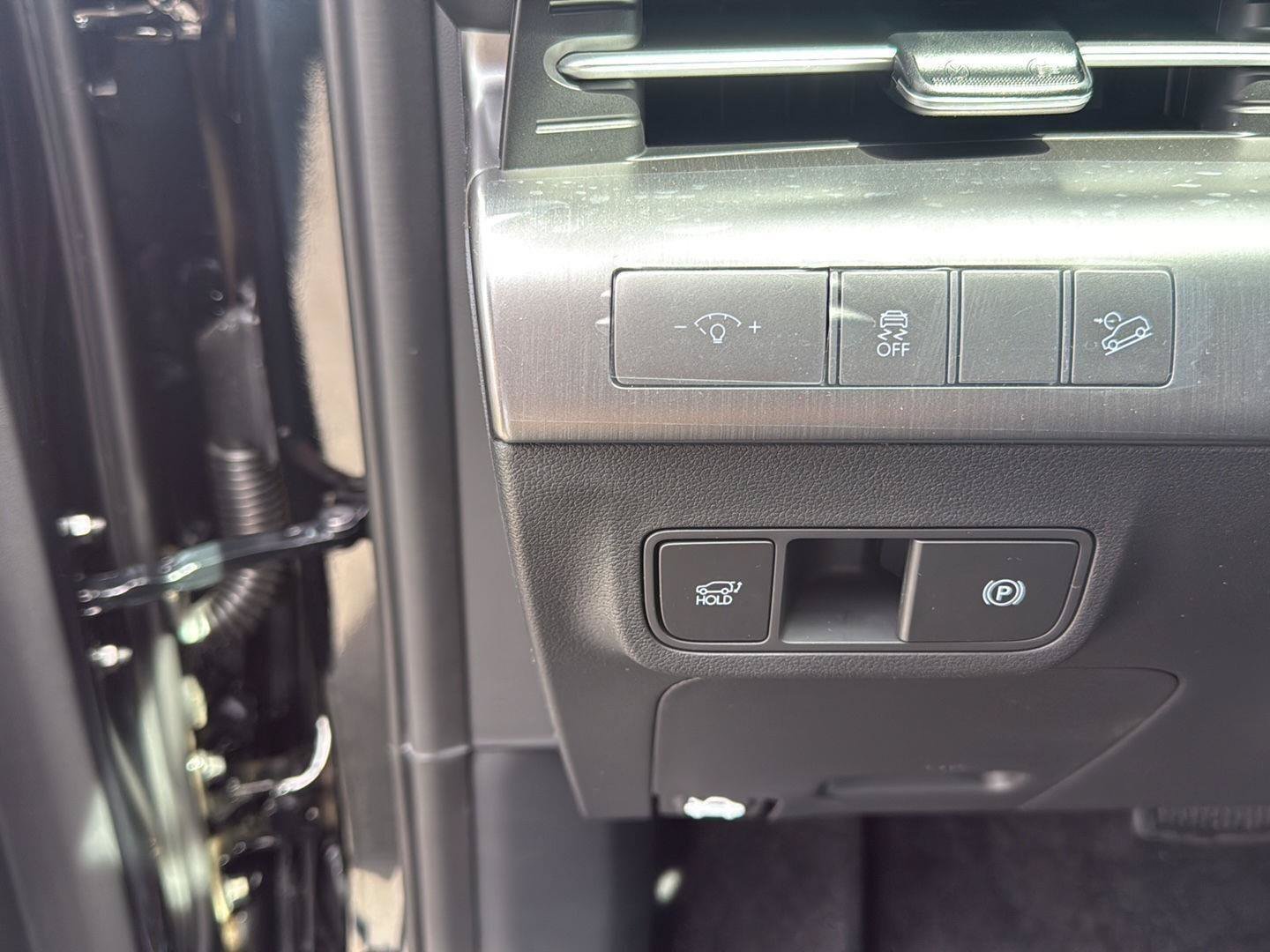 New 2026 Hyundai Kona Limited AWD/4WD image 17