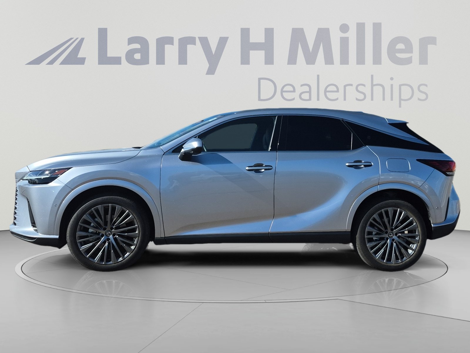 Used 2026 Lexus RX 450h AWD w/ Convenience Package image 2