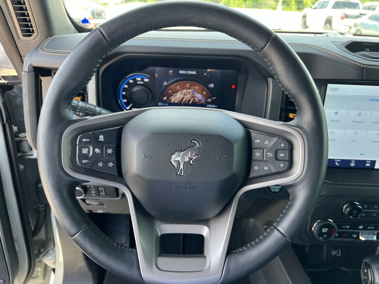 Used 2024 Ford Bronco Badlands AWD/4WD image 6