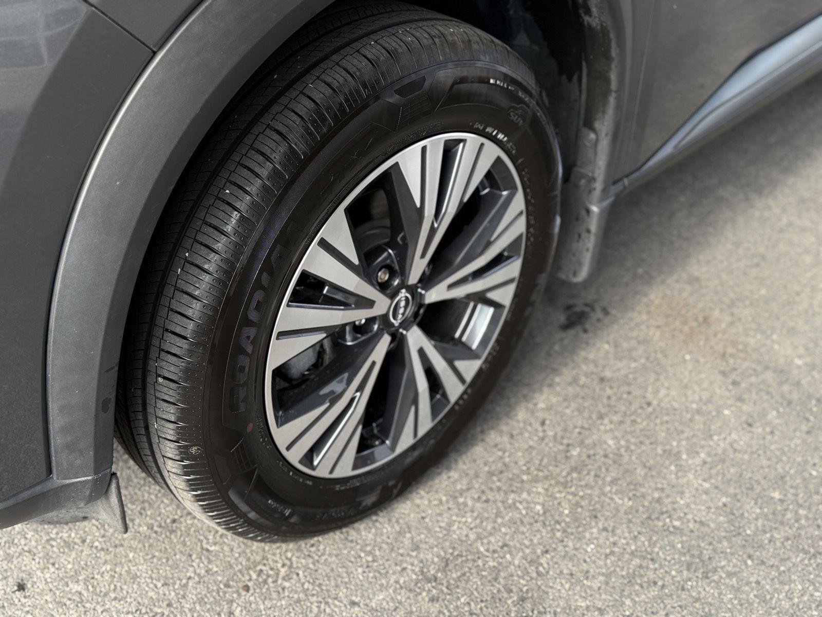 Used 2023 Nissan Rogue SV image 11