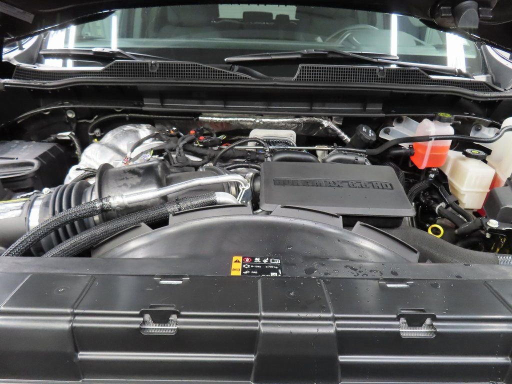 Used 2025 Chevrolet Silverado 2500 LT image 32