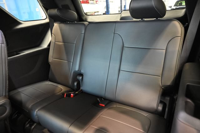 Used 2022 Chevrolet Traverse Premier w/ LPO, Floor Liner Package AWD/4WD image 12