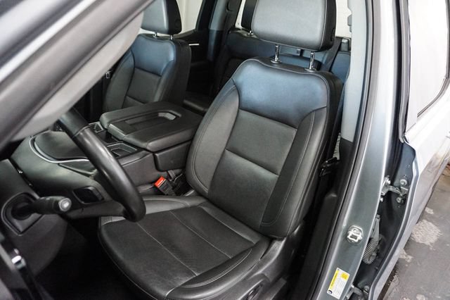 Used 2025 GMC Sierra 1500 SLT AWD/4WD image 10