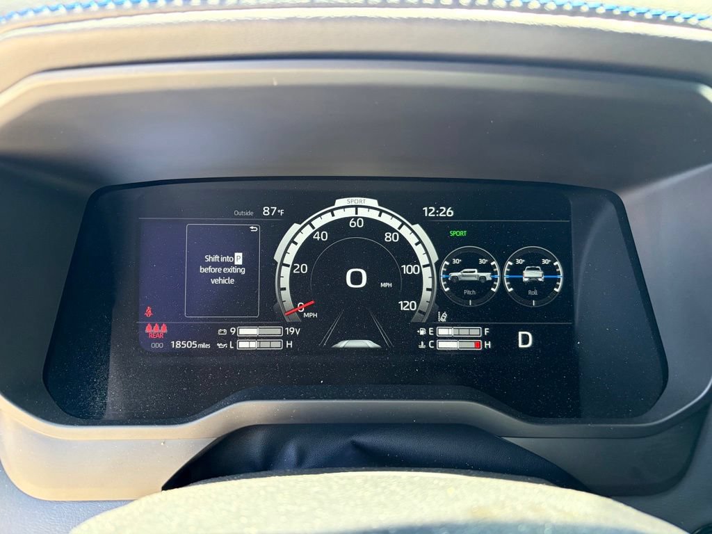 Used 2025 Toyota Tundra Platinum AWD/4WD image 33