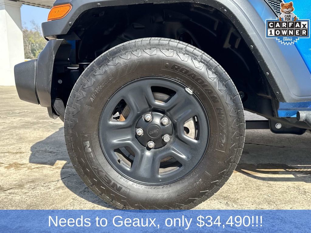 Used 2025 Jeep Wrangler Sport image 6