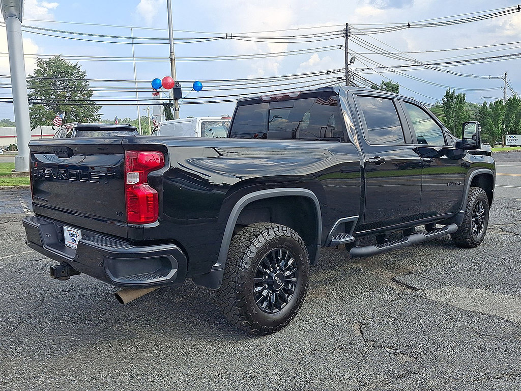 Used 2022 Chevrolet Silverado 2500 LT w/ Midnight Edition AWD/4WD image 31