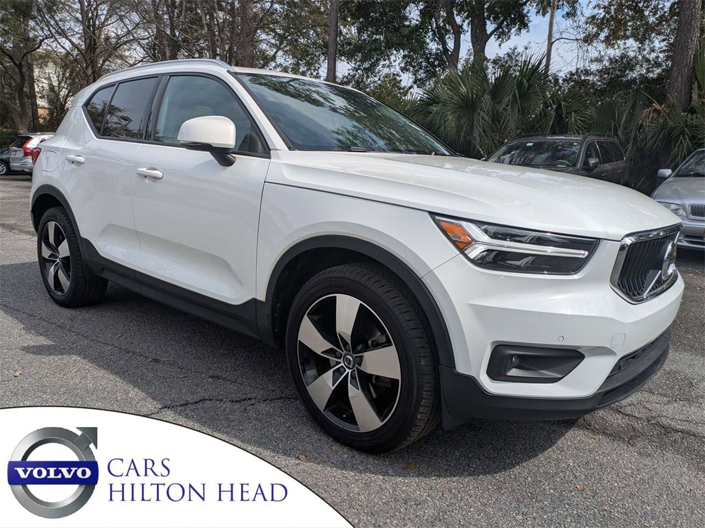 Used 2021 Volvo XC40 T5 Momentum w/ Protection Package Premier