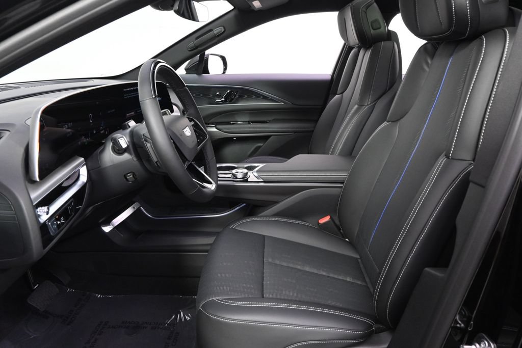 New 2026 Cadillac Lyriq Luxury w/ LPO, Floor Liner Package AWD/4WD image 13