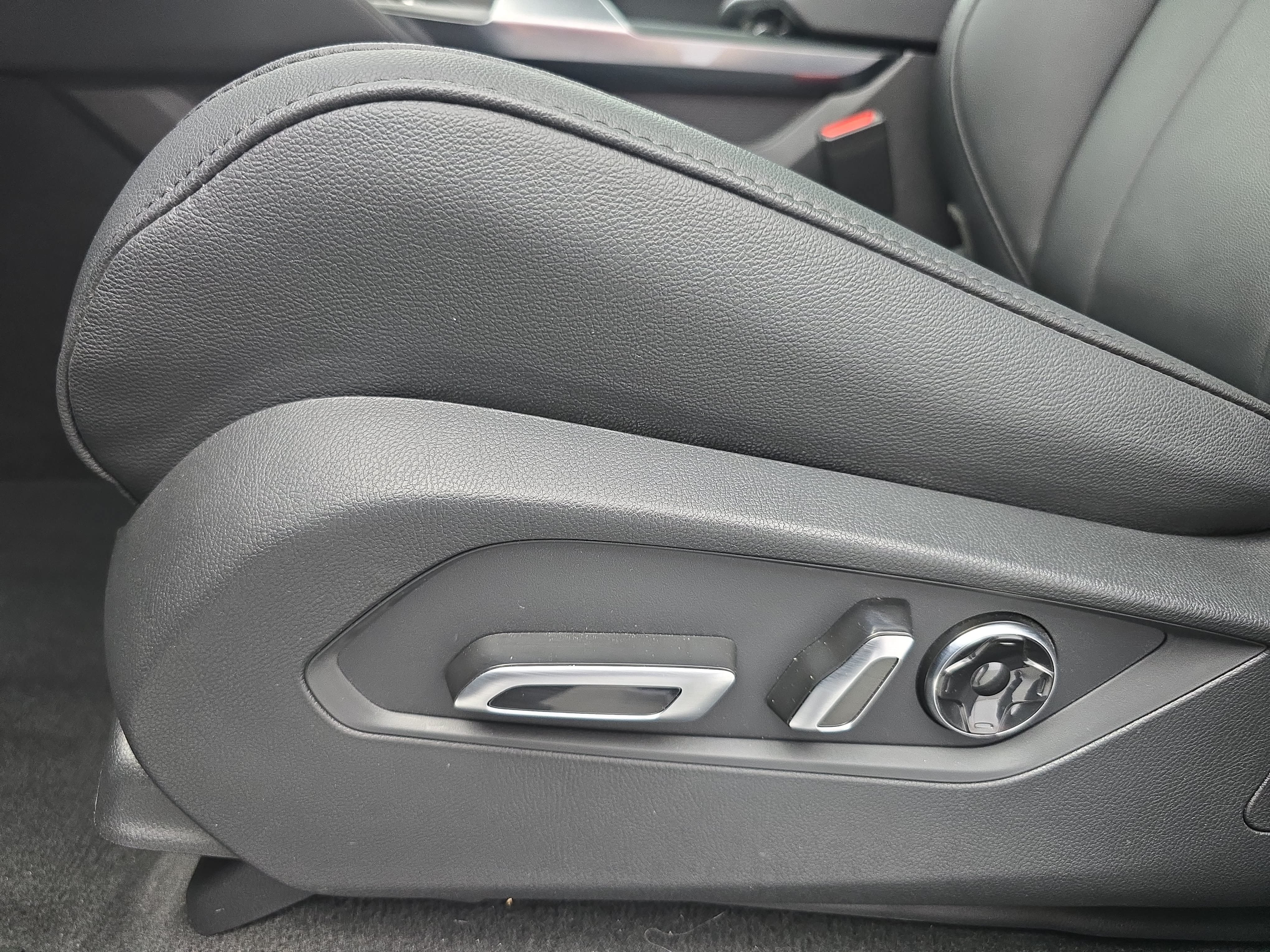 Certified 2024 Acura MDX SH-AWD image 28