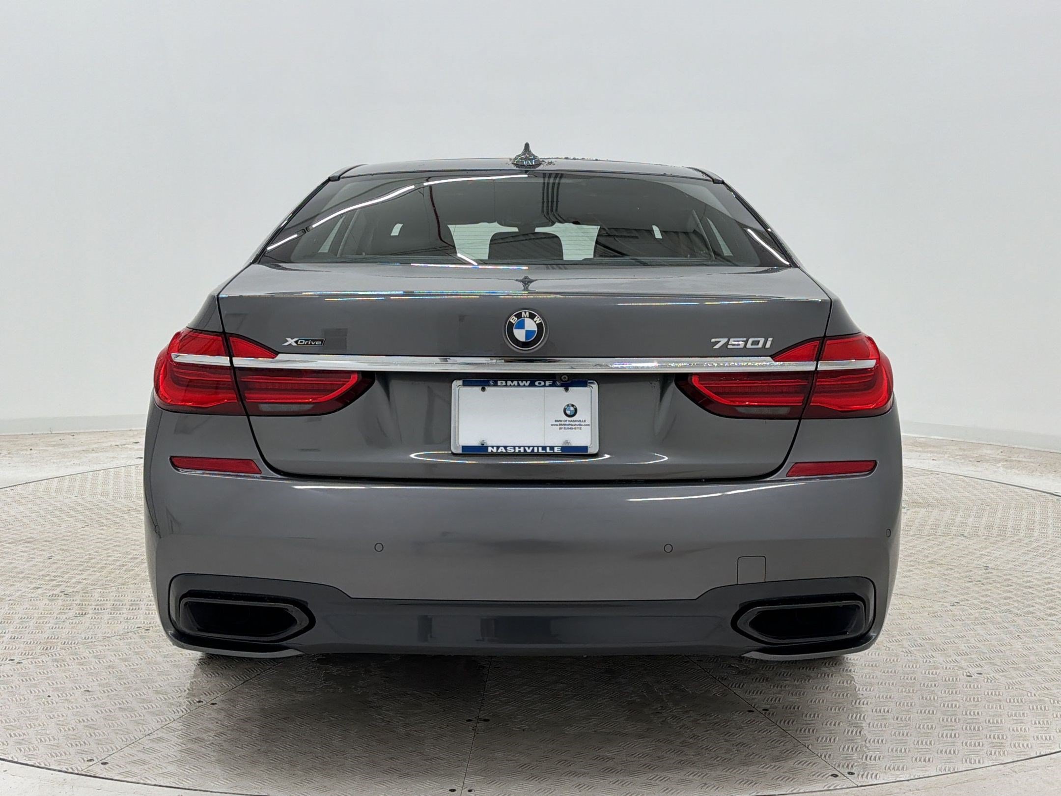 Used 2016 BMW 750i xDrive AWD/4WD image 10