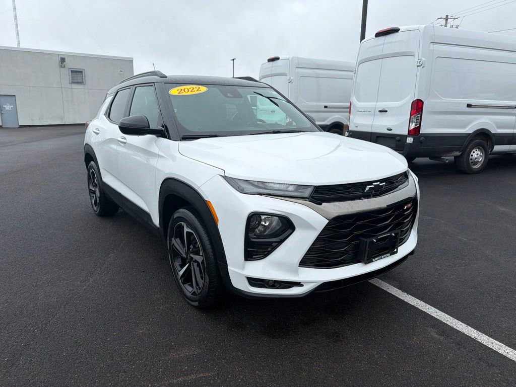 Used 2022 Chevrolet TrailBlazer RS w/ Sun and Liftgate Package AWD/4WD image 1