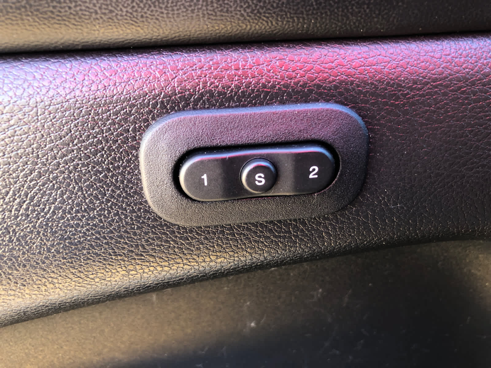 Used 2021 Jeep Grand Cherokee Limited AWD/4WD image 10