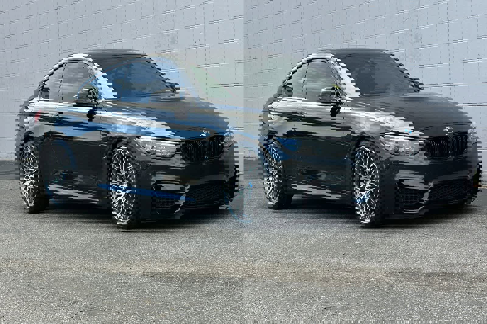 Used 2020 BMW M4 Coupe w/ Competition Package image 4