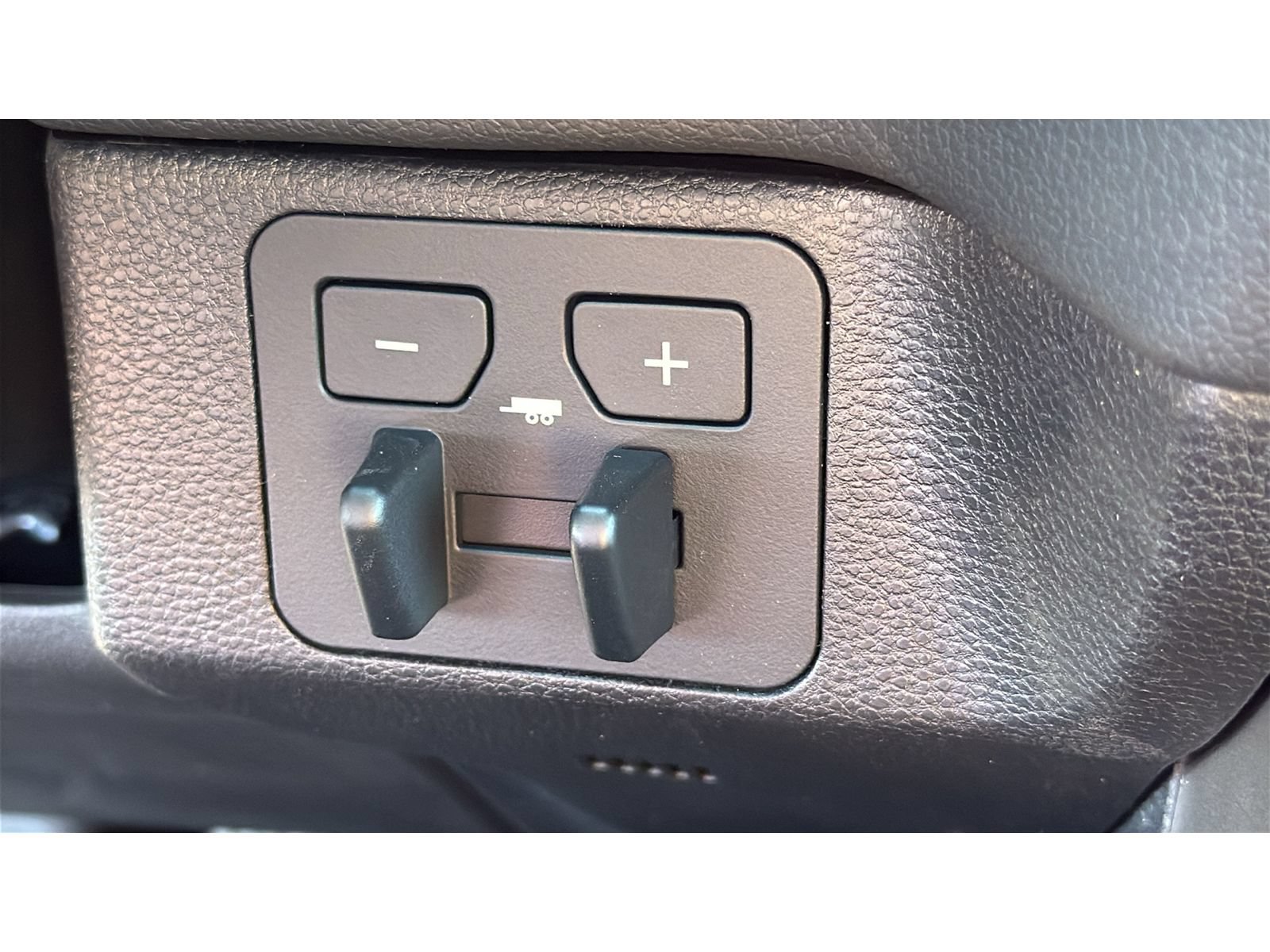 New 2026 Toyota Tundra Limited AWD/4WD image 22
