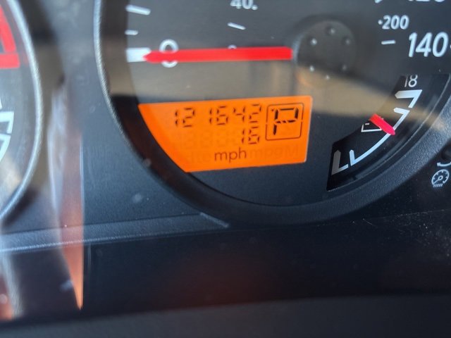 Used 2005 Nissan Frontier NISMO w/ (J01) Sunroof Pkg image 38