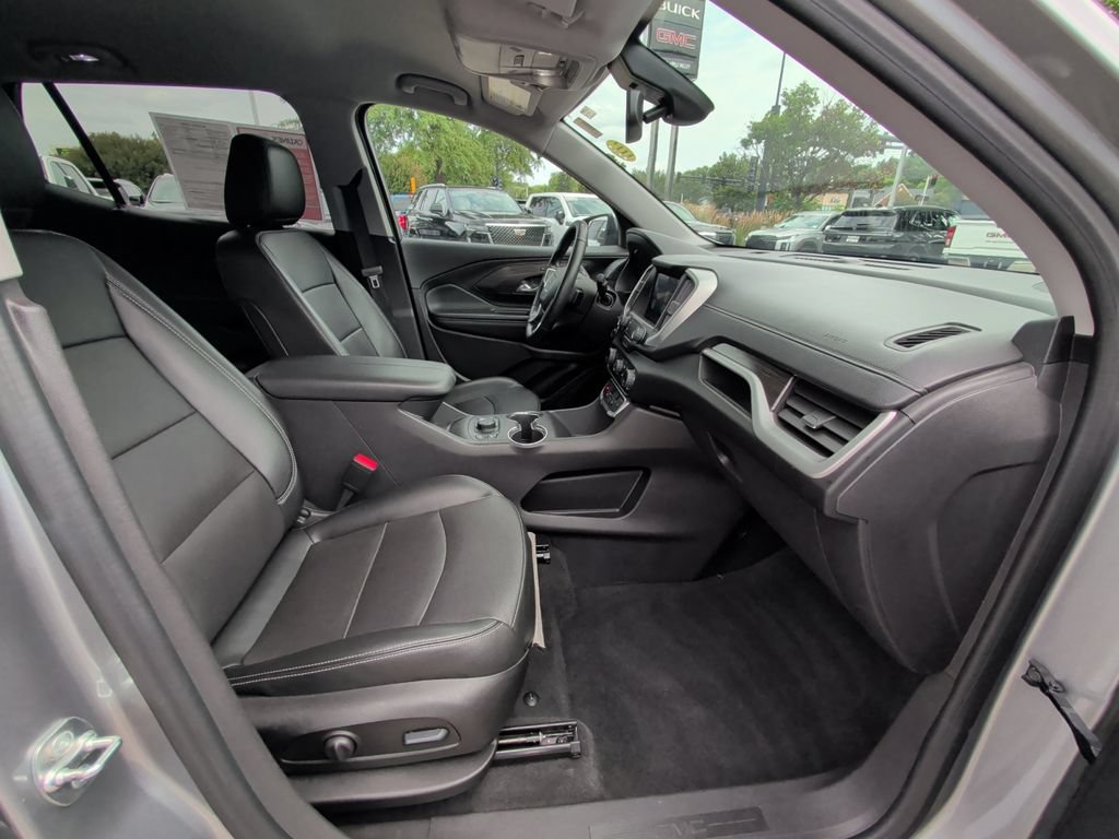 Used 2024 GMC Terrain SLT AWD/4WD image 34