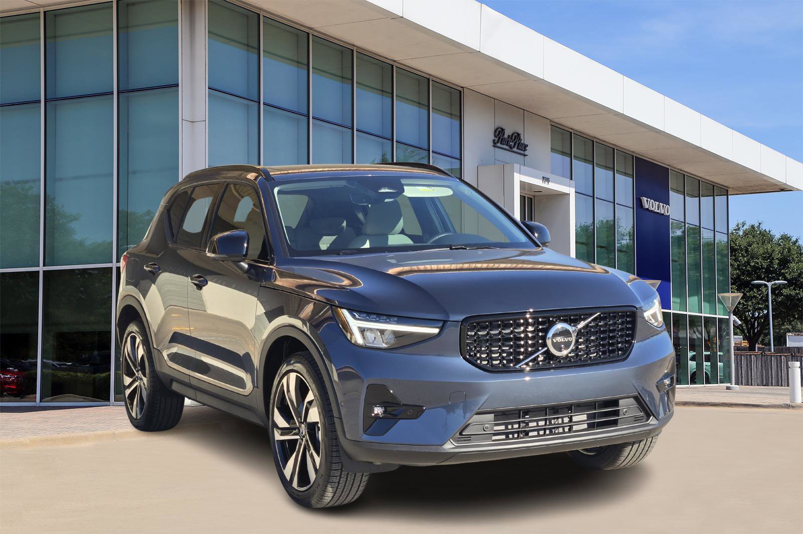 New 2026 Volvo XC40 B4 Plus w/ Protection Package Premier image 2