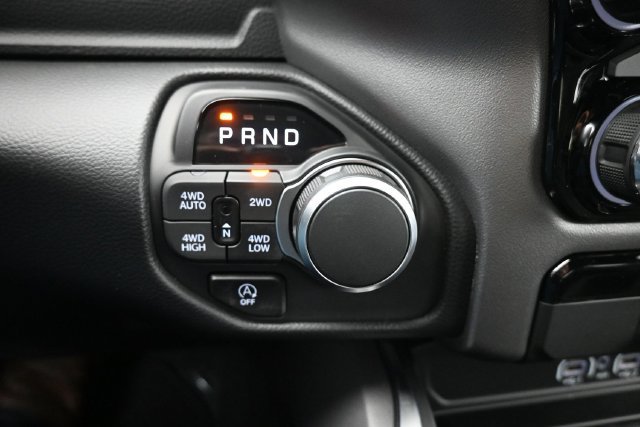 New 2027 RAM 1500 4x4 Crew Cab image 9