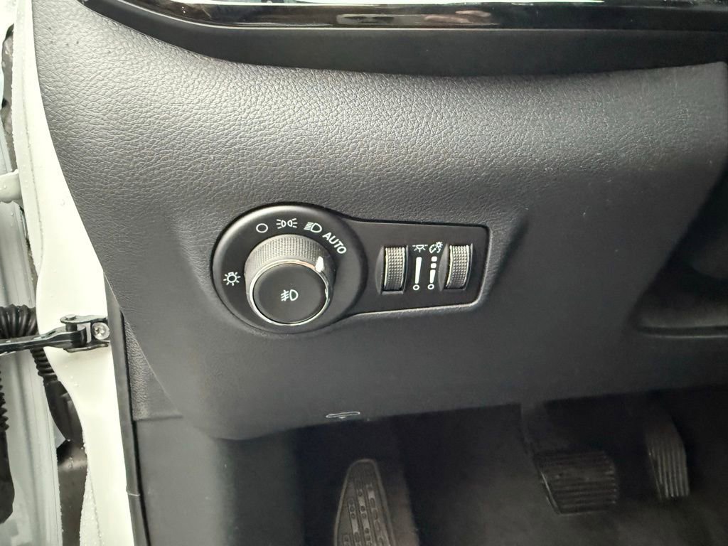 New 2026 Jeep Compass Limited image 48