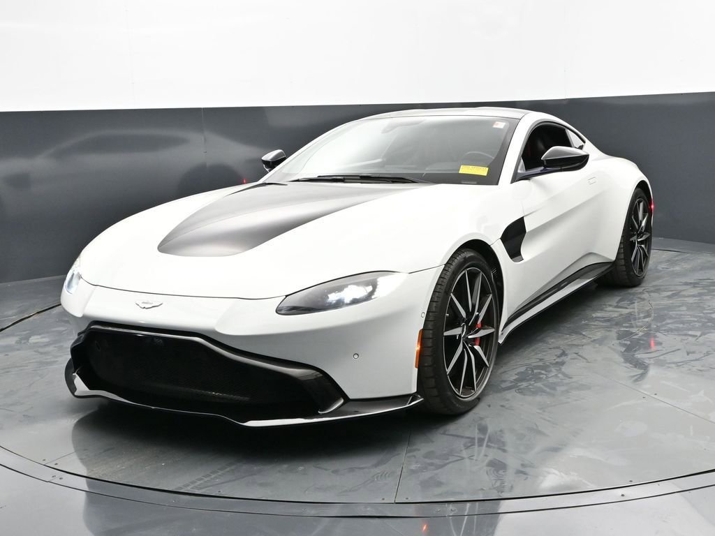 Used 2019 Aston Martin V8 Vantage Coupe image 1
