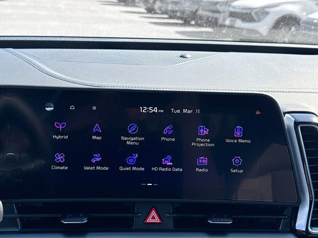 Certified 2025 Kia Sportage EX w/ EX Premium Package AWD/4WD image 18