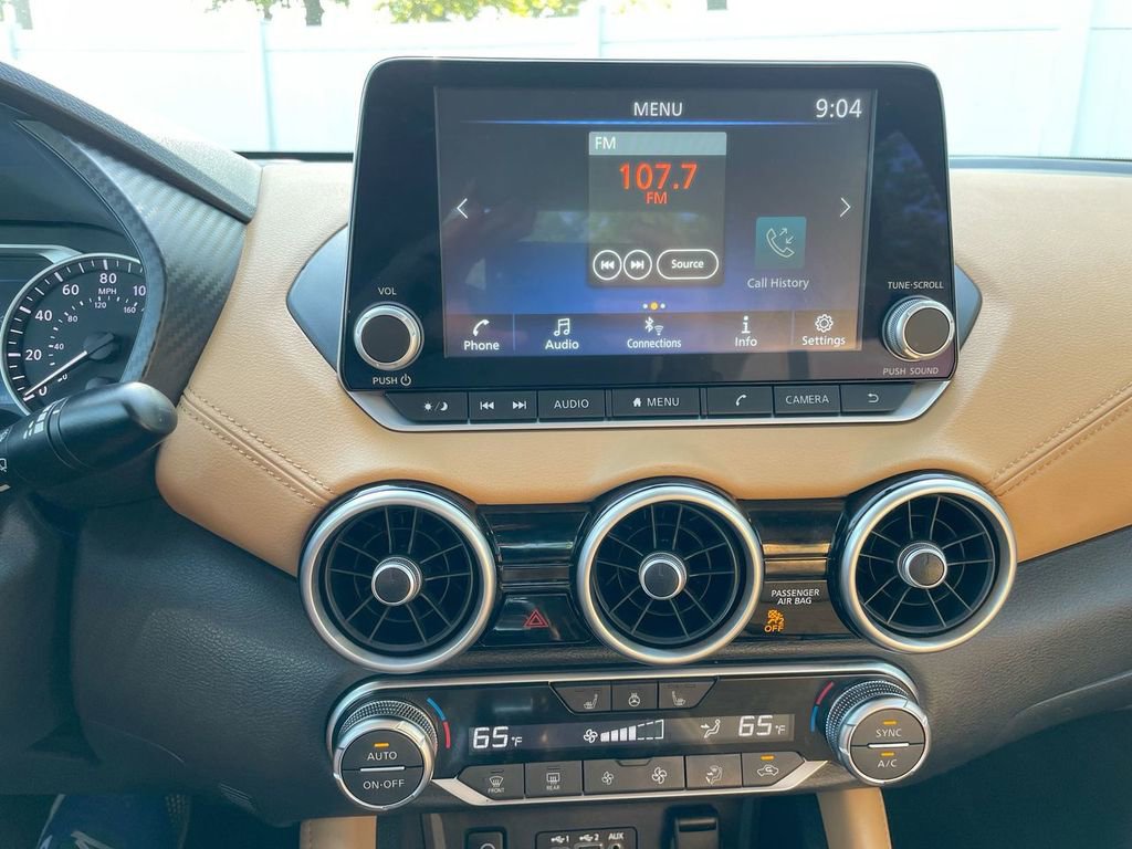 Used 2024 Nissan Sentra SV w/ SV Premium Package image 33