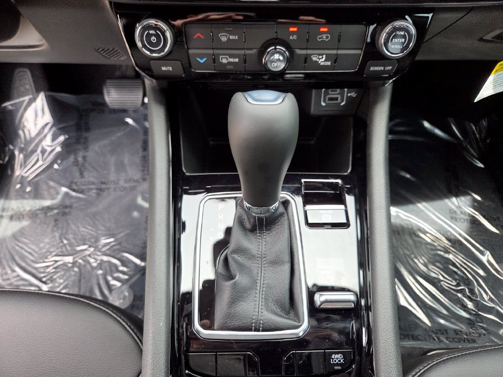 New 2026 Jeep Compass Latitude AWD/4WD image 30