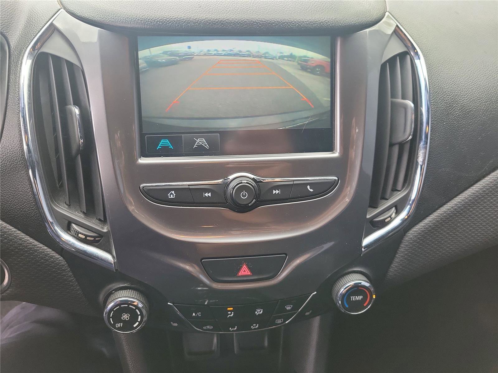 Used 2017 Chevrolet Cruze LT w/ Convenience Package image 25