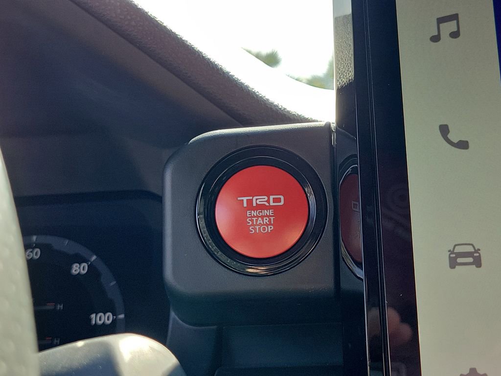 Used 2024 Toyota Tacoma TRD Off-Road image 29