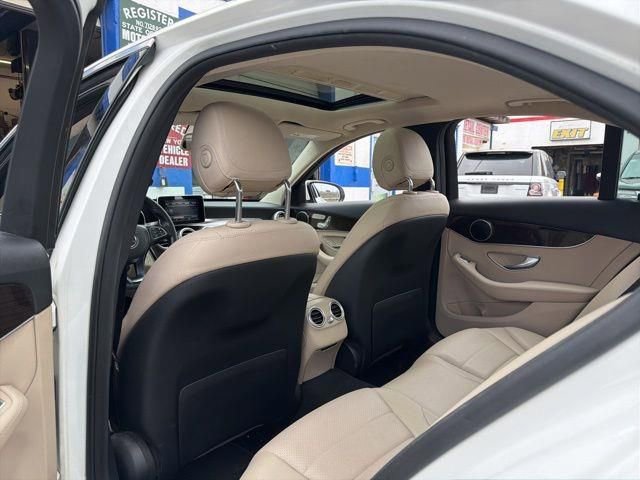 Used 2018 Mercedes-Benz C 300 Sedan image 22