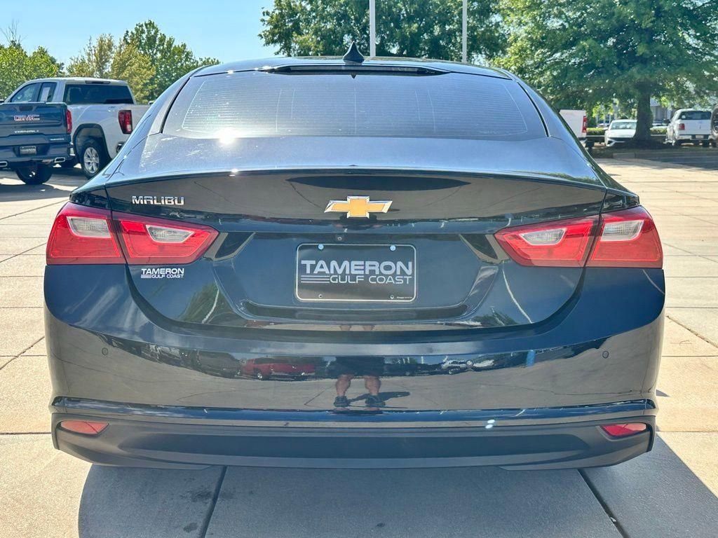 Used 2024 Chevrolet Malibu LS image 3
