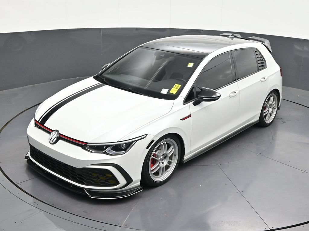 Used 2024 Volkswagen GTI SE FWD image 15