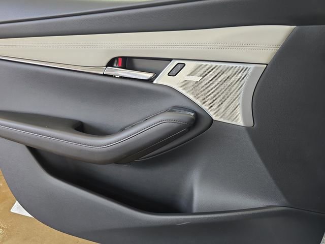 New 2026 MAZDA MAZDA3 2.5 Turbo Sedan w/Premium Plus image 26