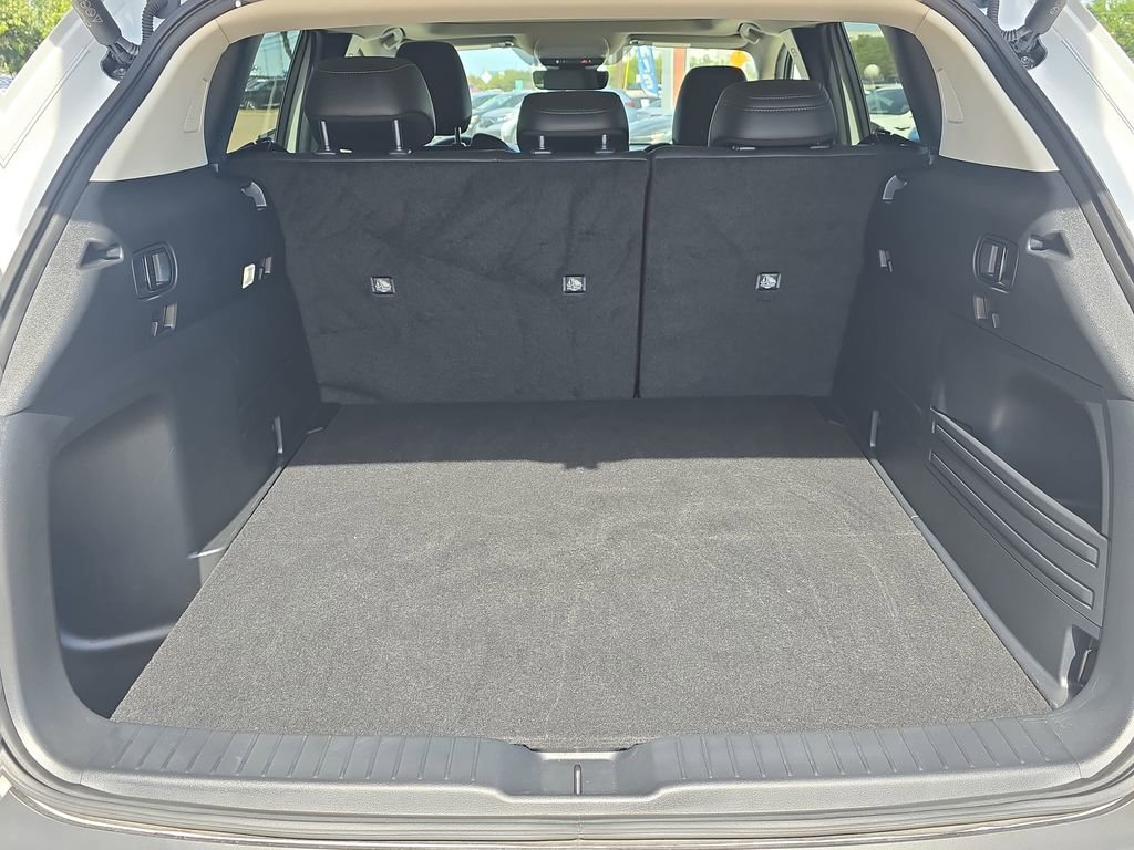 Used 2025 MAZDA CX-50 AWD 2.5 Hybrid w/ Premium Pkg image 12